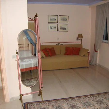 Captain Stavros Apart-hotel 4*