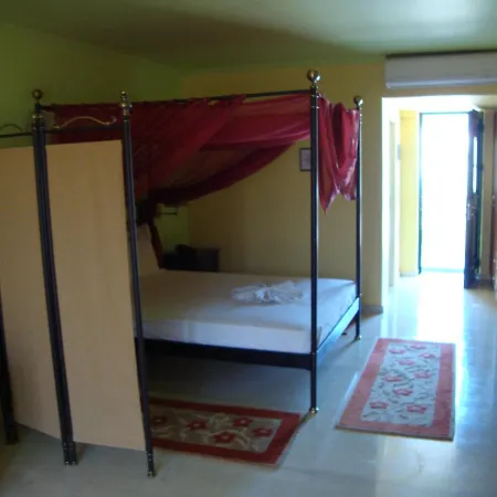 Captain Stavros Apart-hotel