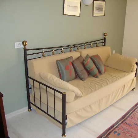 Captain Stavros Apart-hotel