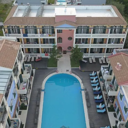 Captain Stavros Apart-hotel