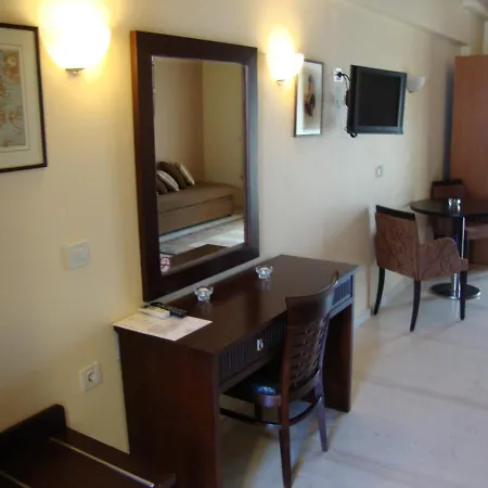 Captain Stavros 니드리