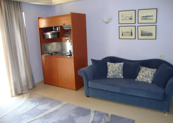 Captain Stavros 4* Nidhrion